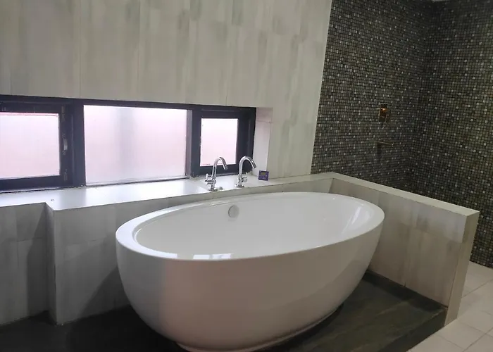 Pashupati Boutique & Hotel 3*